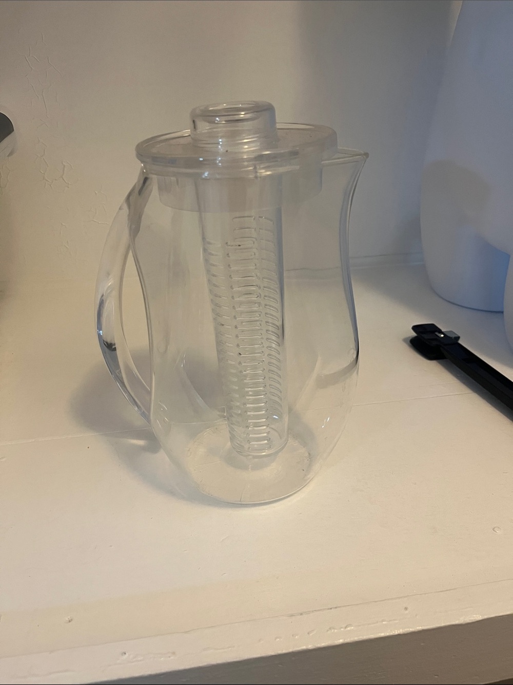 Clear Plastic Pitcher with Removable Infuser - Transparent